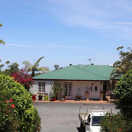 Hilltop On Tamborine Hotel โกลด์โคสต์ ภายนอก รูปภาพ